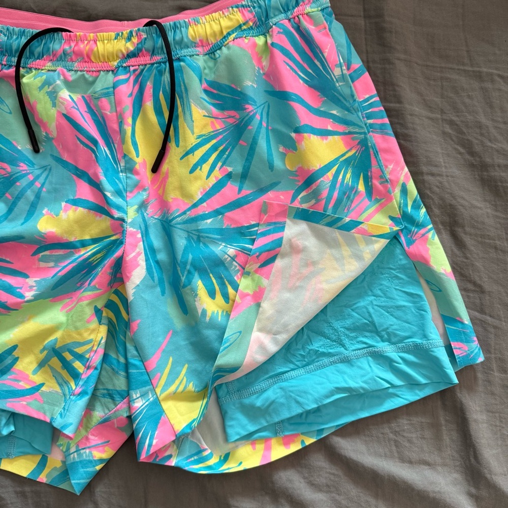 Chubbies Vibrant Leaf Print Ultimate Training Sho… - image 3